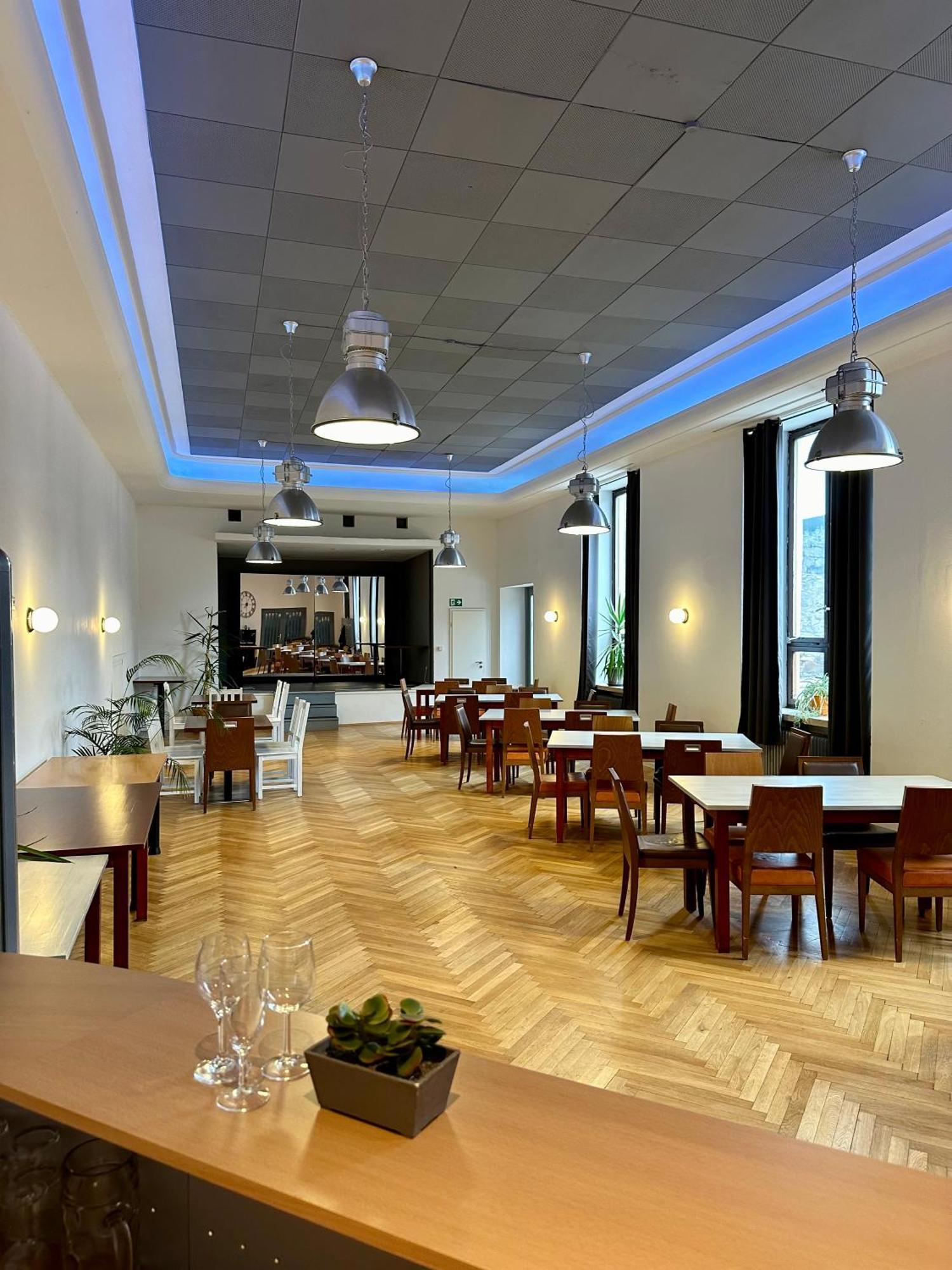 Hotel Zum Kastanienbaum Herzogenaurach Exterior foto
